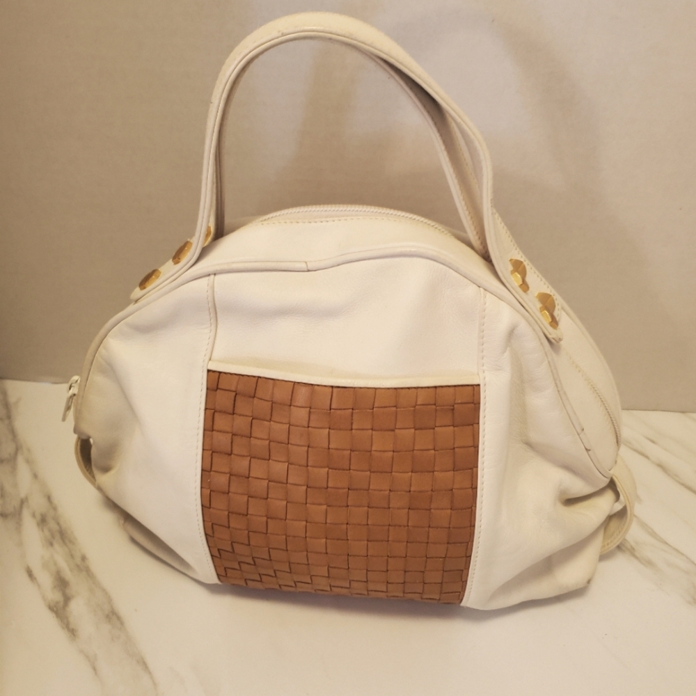New Ivory Leather With Brown Woven Shoulderbag By Lisette